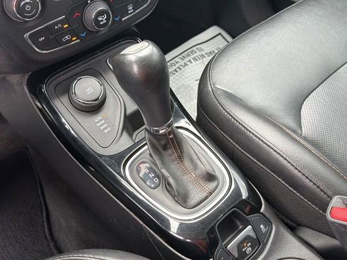 Used 2019 Jeep Compass Limited w/ Safety & Security Group AWD/4WD image 14