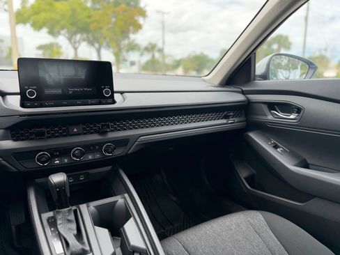 Used 2025 Honda Accord LX image 15