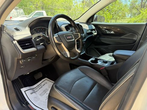 Used 2019 GMC Terrain Denali w/ Advanced Safety Package AWD/4WD image 17