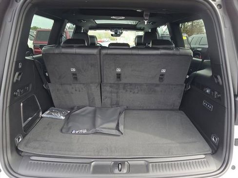 New 2026 Jeep Grand Wagoneer Limited image 9