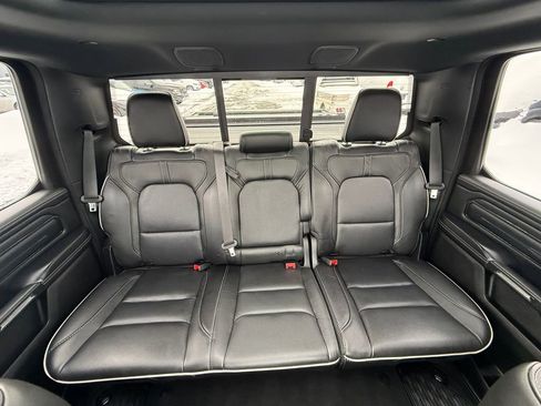 Used 2022 RAM 1500 Limited w/ Body-Colour Bumper Group image 17