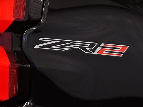 New 2026 Chevrolet Colorado ZR2 image 11