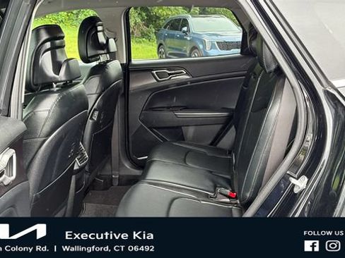 Used 2023 Kia Sportage EX AWD/4WD image 23