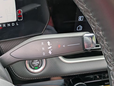 Certified 2025 Chevrolet Equinox LT w/ Safety and Technology Package FWD image 25