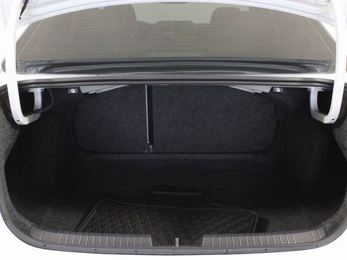 Used 2024 Volkswagen Jetta SE image 14