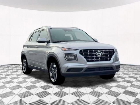 New 2026 Hyundai Venue SEL FWD image 17