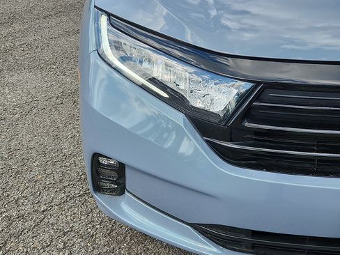 Used 2023 Honda Odyssey Sport image 9