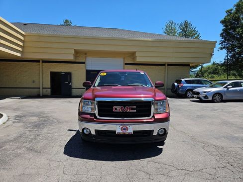 Used 2008 GMC Sierra 1500 SLT w/ SLT Preferred Package RWD image 9