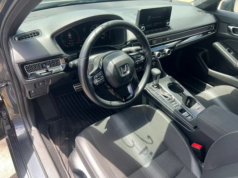 Used 2025 Honda Civic Sport image 14