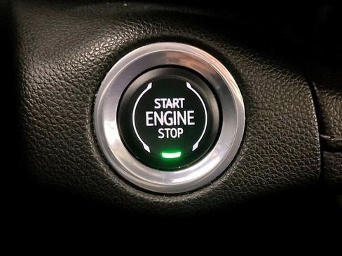 Used 2021 Buick Envision Avenir w/ Technology Package II FWD image 33
