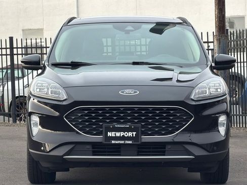 Used 2020 Ford Escape Titanium image 8