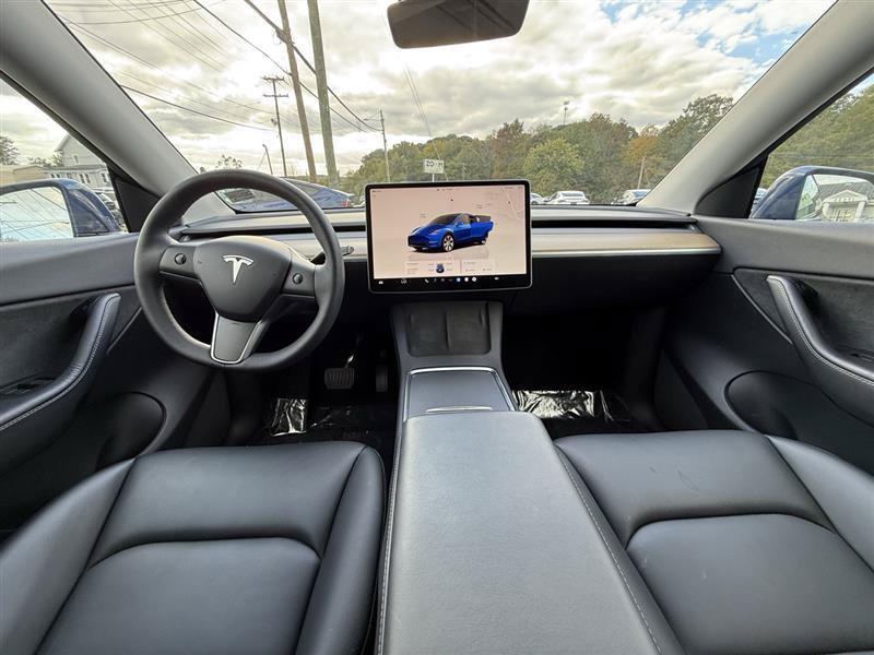 Used 2023 Tesla Model Y AWD image 14