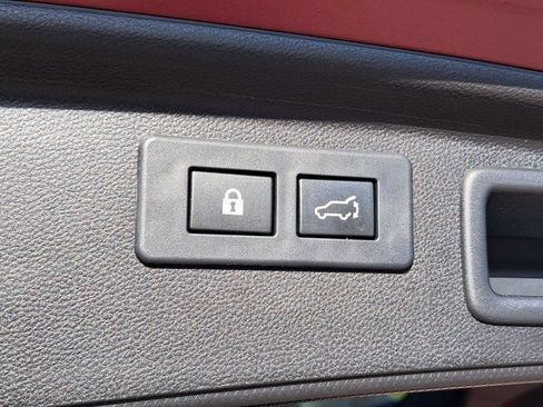 Used 2021 Subaru Forester Limited AWD/4WD image 32