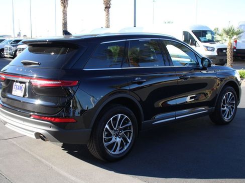 Certified 2022 Lincoln Corsair AWD w/ Equipment Group 101A image 6