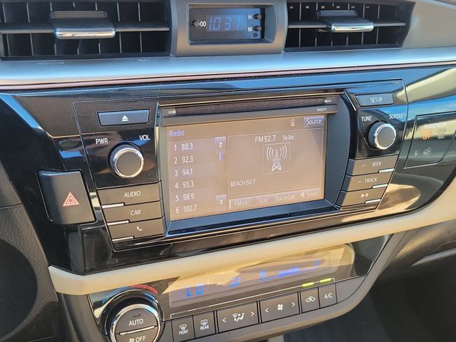 Used 2016 Toyota Corolla LE FWD image 26