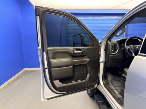 Used 2021 Chevrolet Silverado 2500 LTZ w/ LTZ Convenience Package AWD/4WD image 10