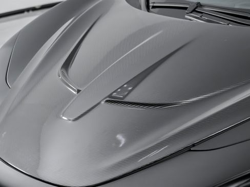 Used 2019 McLaren 720S image 9