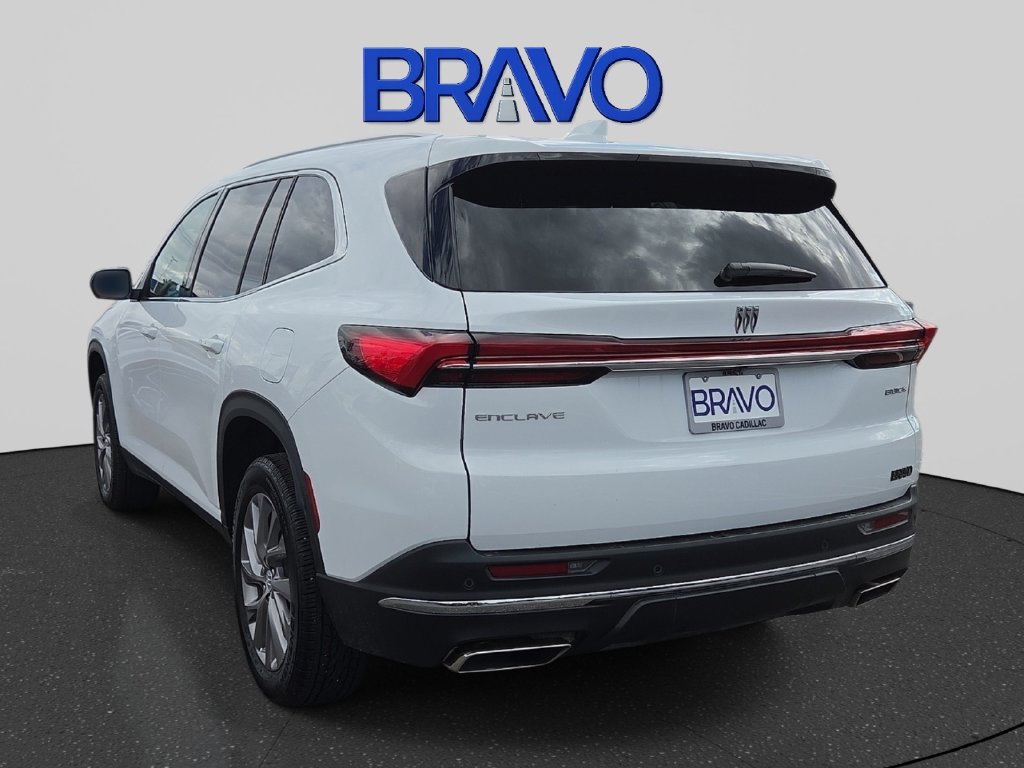 Used 2026 Buick Enclave Preferred FWD image 3