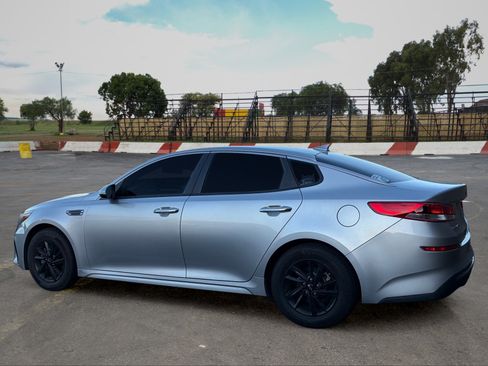 Used 2020 Kia Optima LX FWD image 4