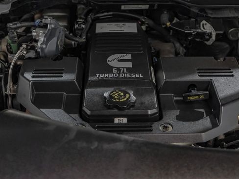 Used 2023 RAM 3500 Laramie AWD/4WD image 61