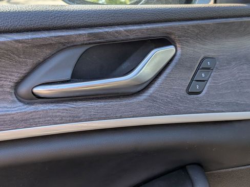 Used 2023 Jeep Grand Cherokee L Limited AWD/4WD image 13