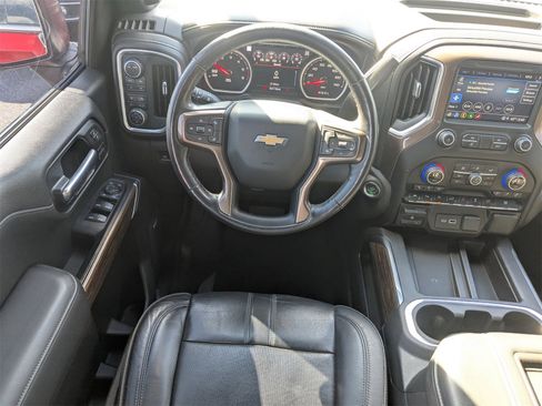 Used 2021 Chevrolet Silverado 1500 High Country w/ Technology Package image 17