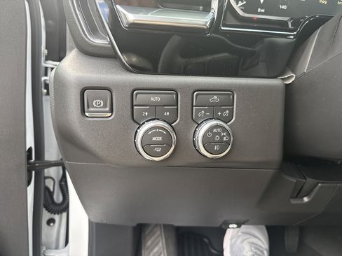 New 2026 GMC Sierra 1500 Elevation image 30