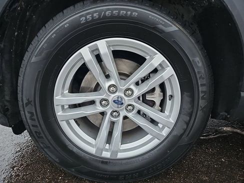 Used 2020 Ford Explorer XLT w/ Equipment Group 202A image 30