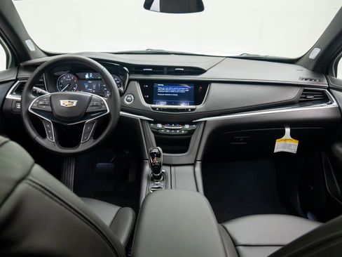 New 2025 Cadillac XT5 Premium Luxury image 10