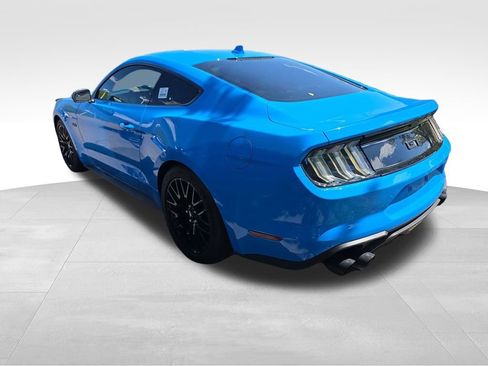 Used 2022 Ford Mustang GT Premium w/ Equipment Group 401A RWD image 7
