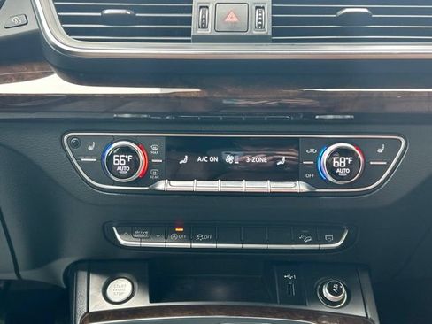 Used 2019 Audi Q5 2.0T Premium w/ Convenience Package AWD/4WD image 65