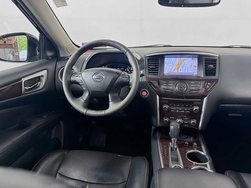 Used 2015 Nissan Pathfinder Platinum AWD/4WD image 22