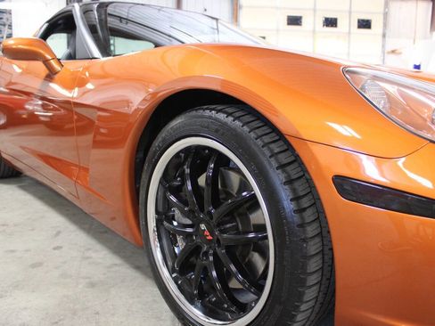 Used 2007 Chevrolet Corvette Coupe w/ Preferred Equipment Group image 13