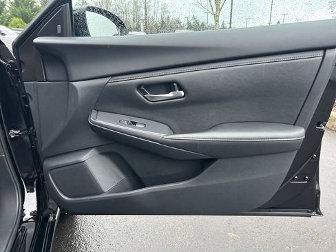 Used 2025 Nissan Sentra SV image 25