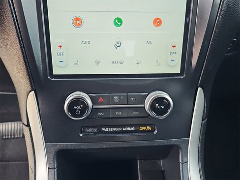 Used 2024 Ford Edge SEL image 20