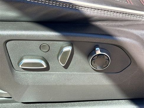 Used 2024 GMC Sierra 2500 AT4X image 23