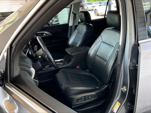 Used 2019 Chevrolet Traverse LT FWD image 34