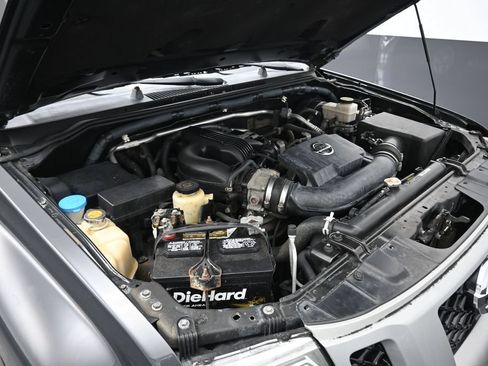 Used 2010 Nissan Xterra X AWD/4WD image 31