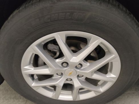 Used 2024 Chevrolet Equinox LT w/ LPO, Floor Liner Package image 31