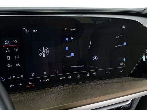 Used 2025 Audi Q5 Premium Plus w/ Premium Plus image 14