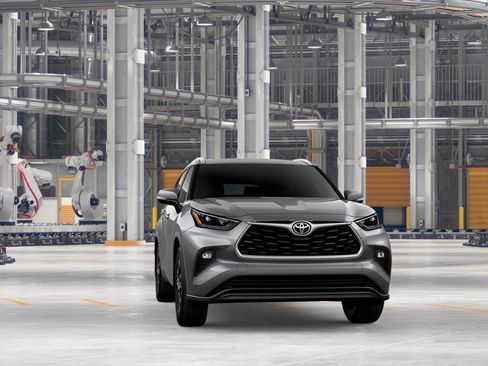 New 2026 Toyota Highlander XLE AWD/4WD image 16