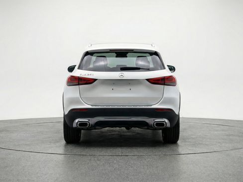 Used 2025 Mercedes-Benz GLA 250 image 7