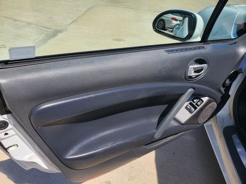 Used 2011 Mitsubishi Eclipse GT image 12