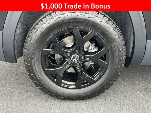 New 2025 Volkswagen Atlas Peak Edition SE AWD/4WD image 33