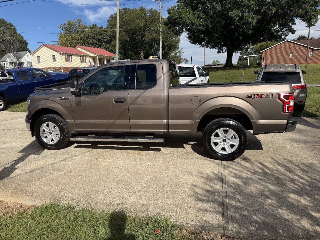Used 2019 Ford F150 XLT w/ Trailer Tow Package AWD/4WD image 4