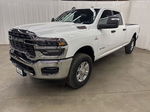 New 2025 RAM 2500 Big Horn image 3