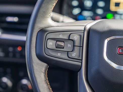 Used 2022 GMC Yukon XL AT4 image 26