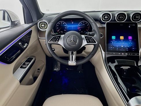 New 2026 Mercedes-Benz GLC 300 image 4