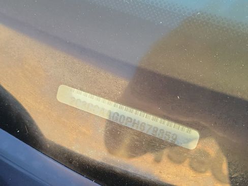 Used 2023 Chrysler 300 Touring w/ Sport Appearance Package image 25