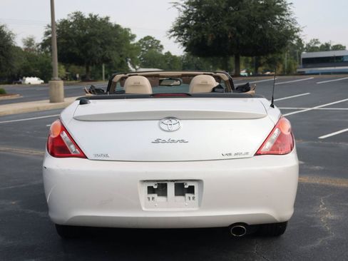 Used 2006 Toyota Solara SLE FWD image 4